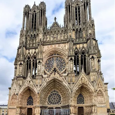 La Cuvee Elegante Remoise Reims
